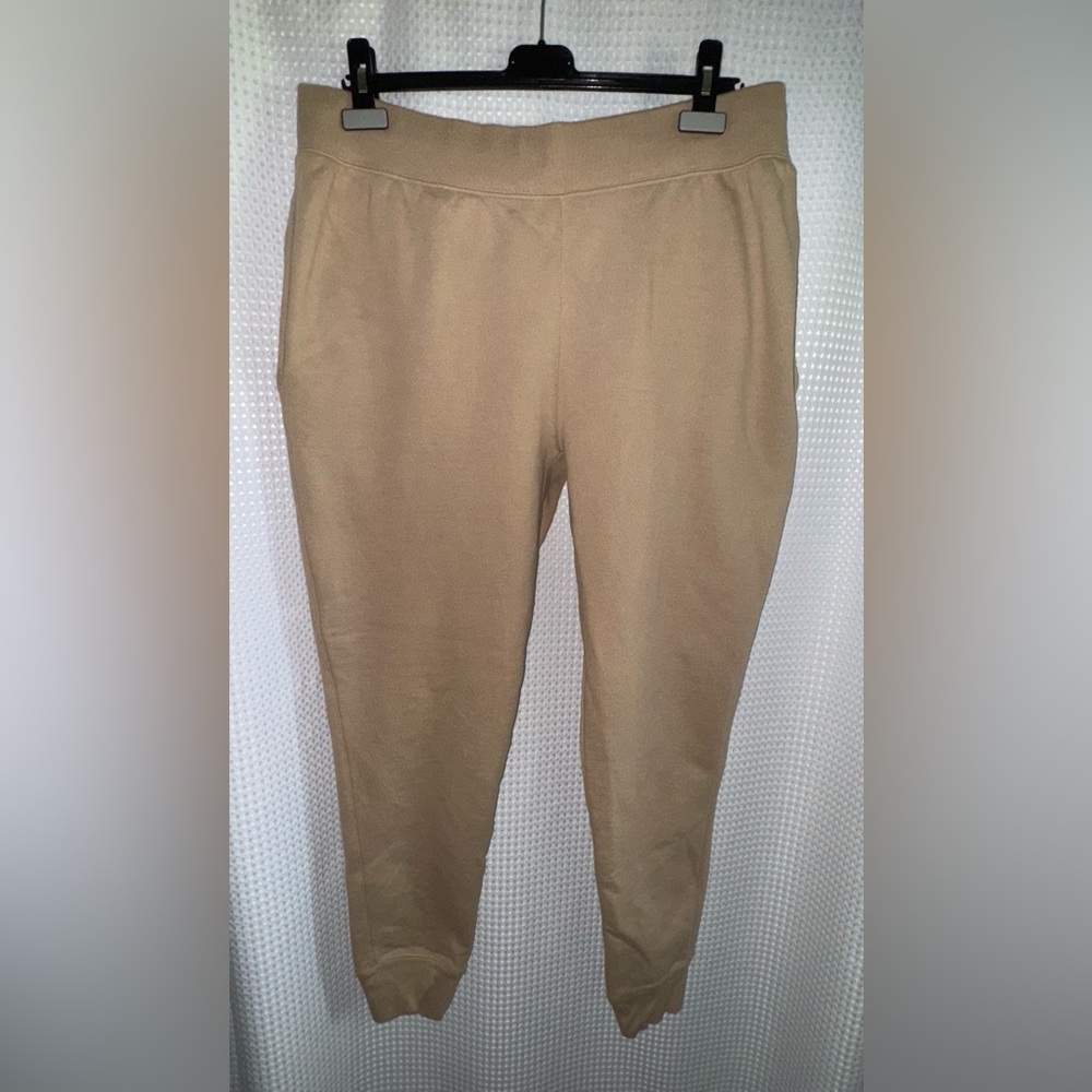 2/40$ CHAMPION tan joggers size X-Large
